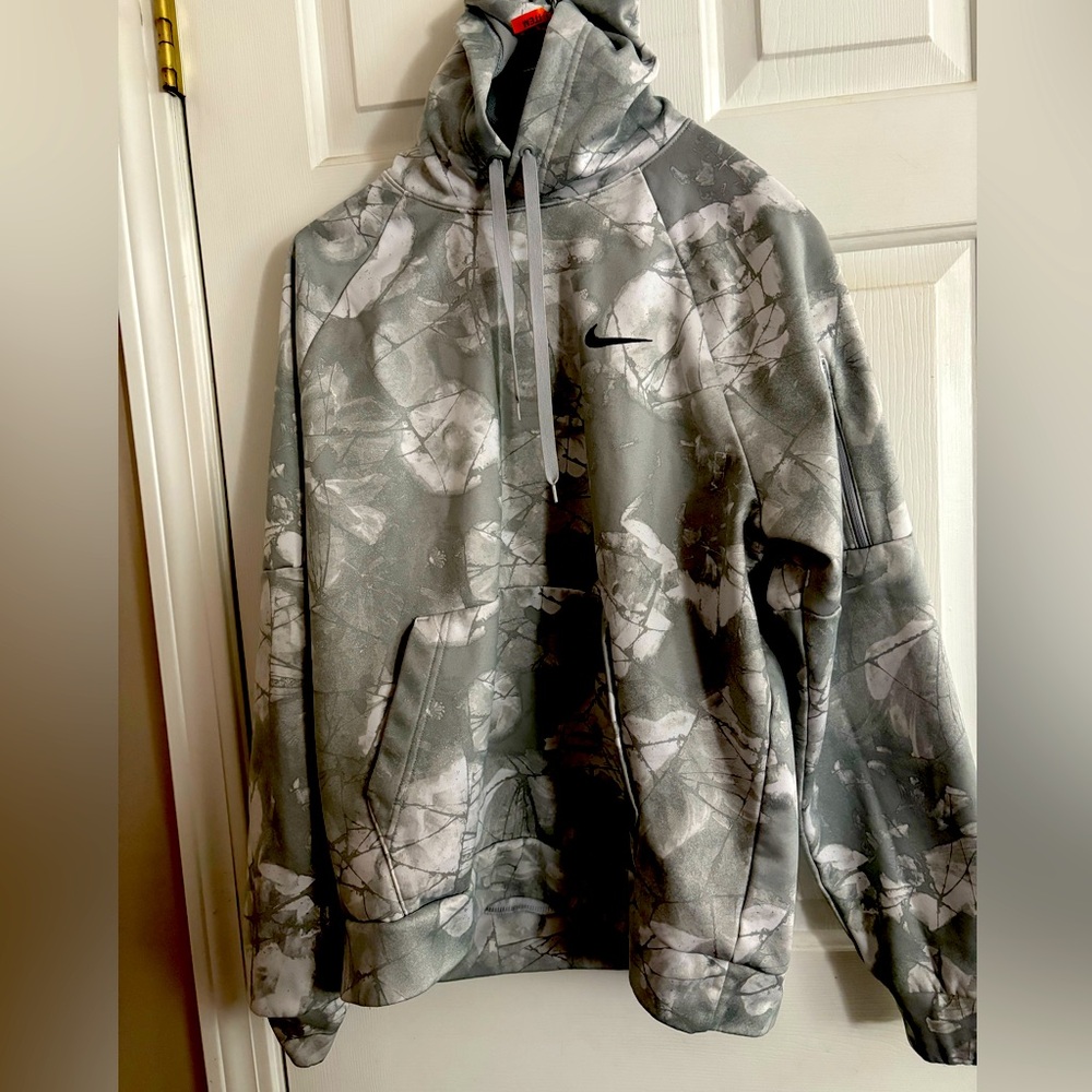 Nike Men's Black and Gray Performance Jacket